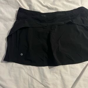 Lululemon play off pleats skirt